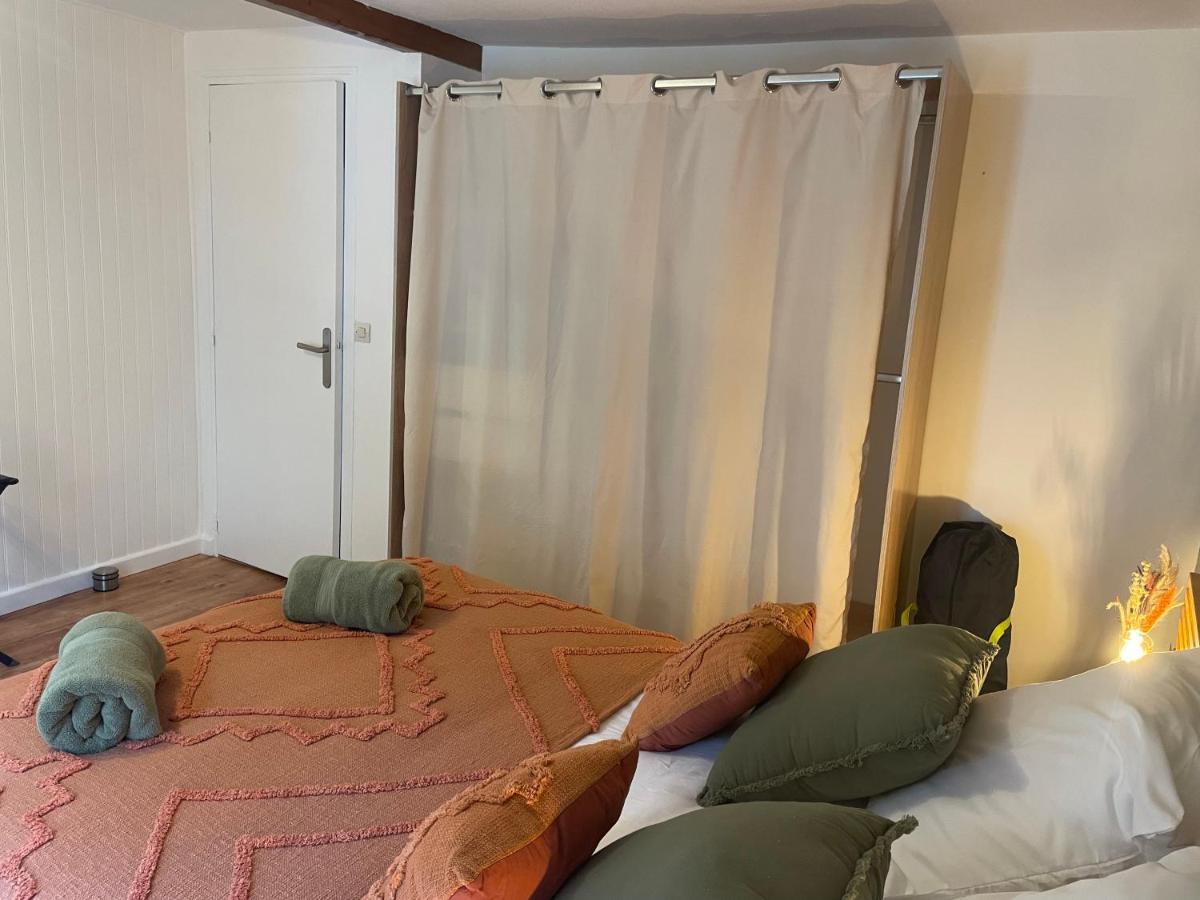 Un Cocon Au Coeur De La Champagne Avec Parking Apartment เอแปร์เน ภายนอก รูปภาพ
